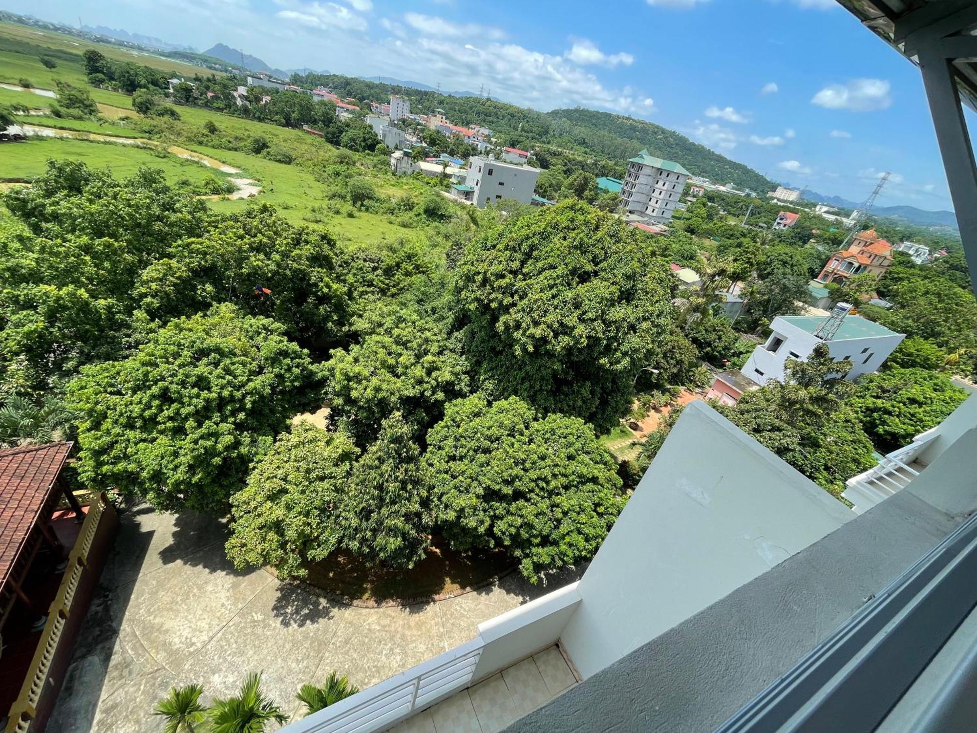 Thien Binh Hotel Hoa Binh Экстерьер фото