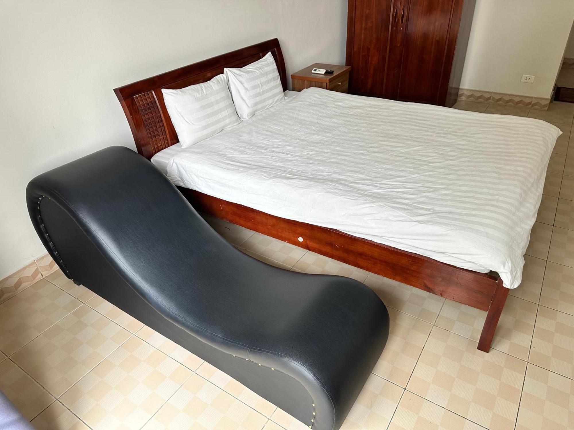 Thien Binh Hotel Hoa Binh Экстерьер фото